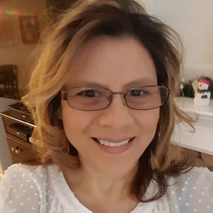 Meet your Posher, Gloria